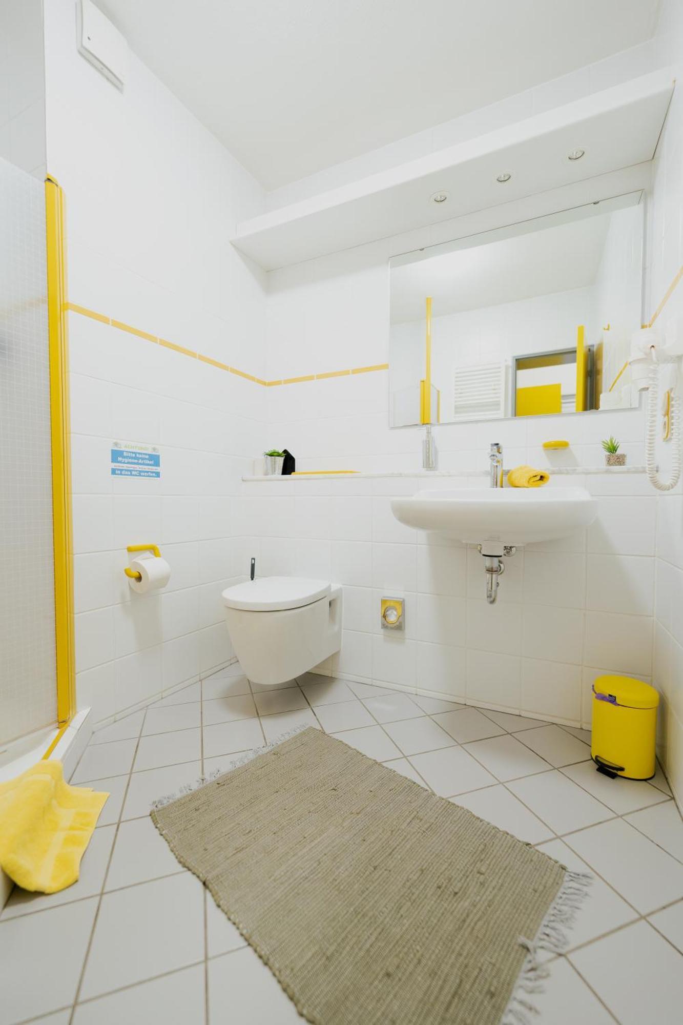 Ferienhaus Schoene Aussicht Ferienwohnung Gelb Hemfurth-Edersee Екстериор снимка
